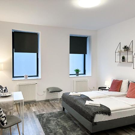 Comfy Apartments At Siebertgasse Вена Экстерьер фото