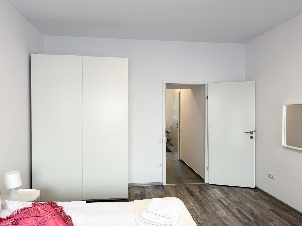 Comfy Apartments At Siebertgasse Вена Экстерьер фото